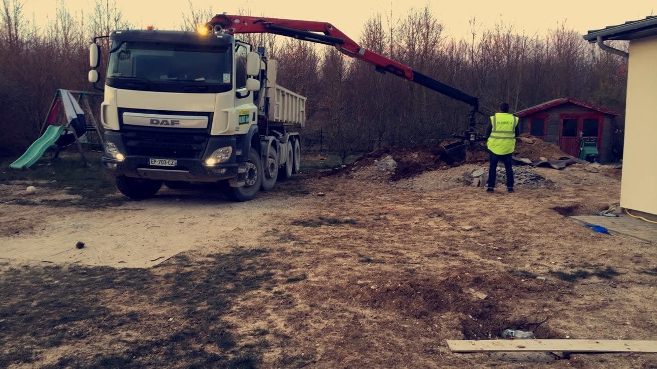 8x4 + Grue